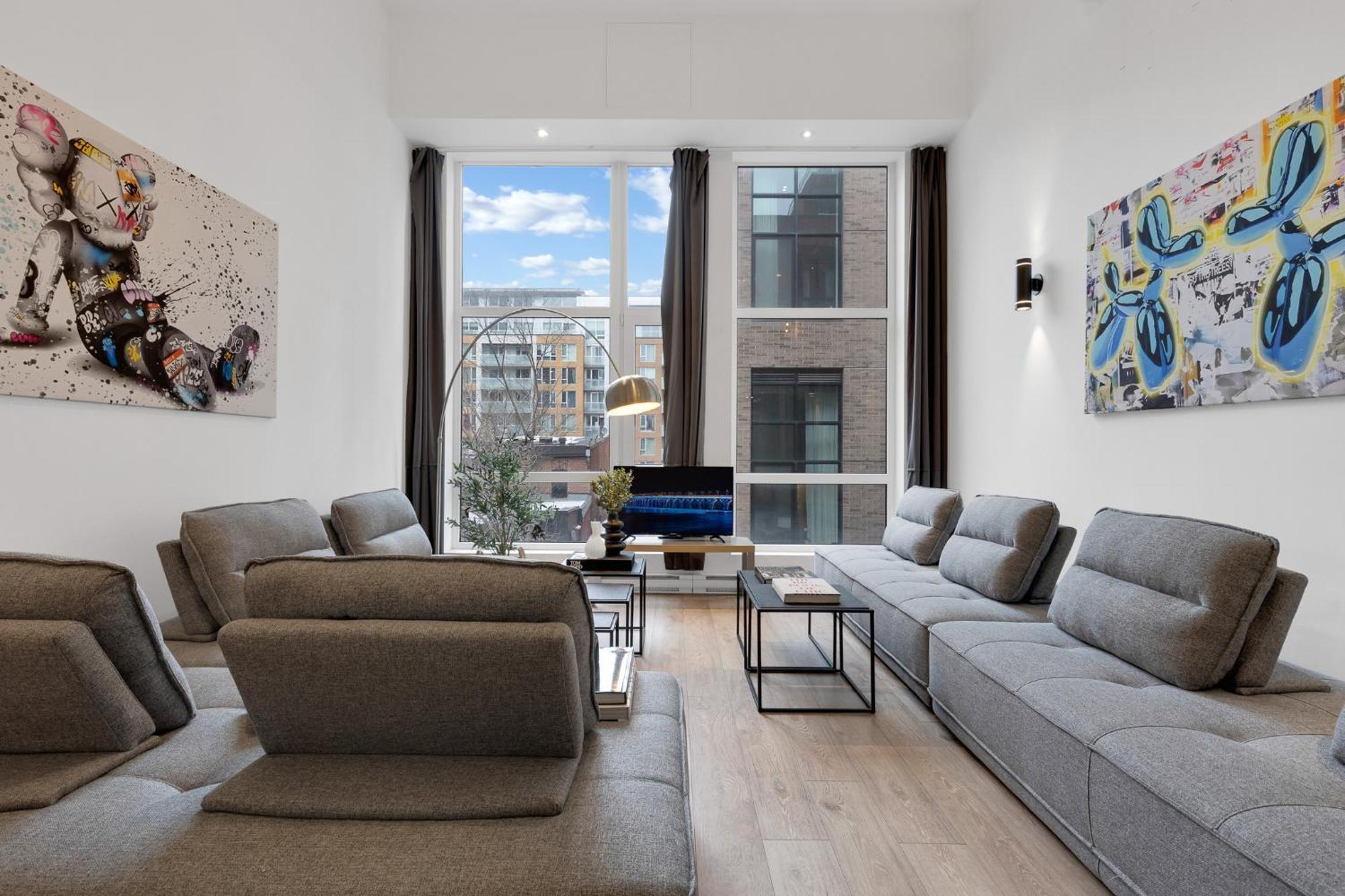 Liv Mtl Downtown Aparthotel Montreal Bagian luar foto