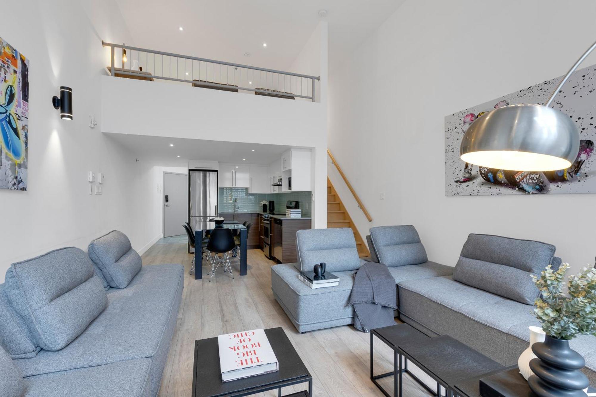 Liv Mtl Downtown Aparthotel Montreal Bagian luar foto
