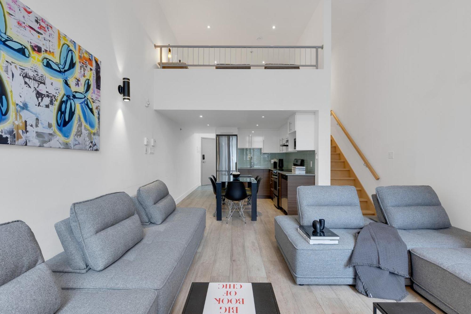 Liv Mtl Downtown Aparthotel Montreal Bagian luar foto