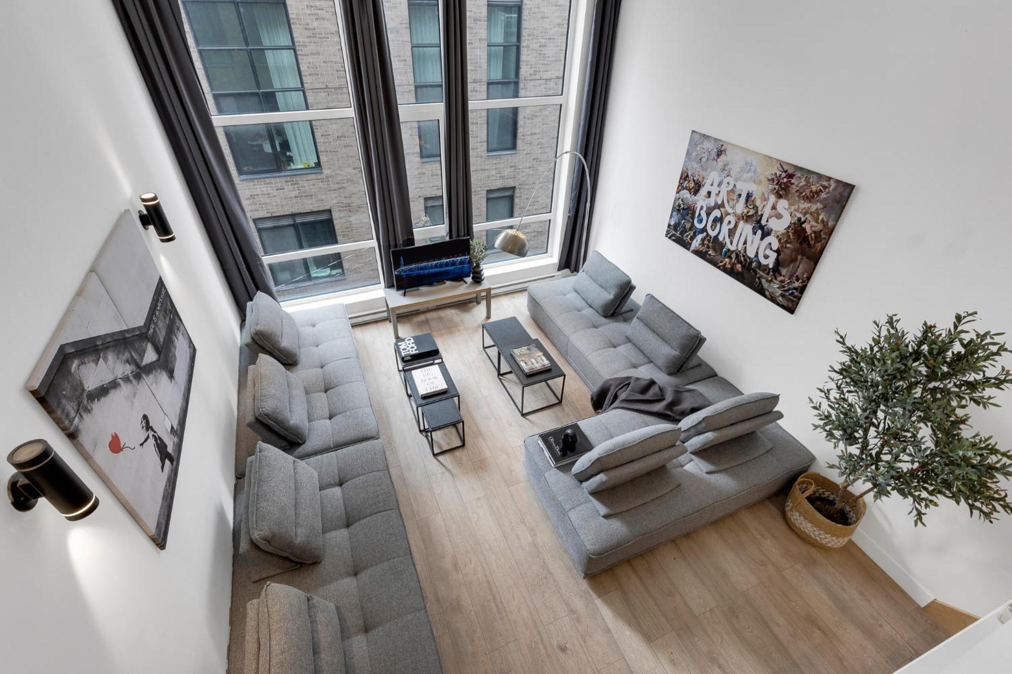 Liv Mtl Downtown Aparthotel Montreal Bagian luar foto