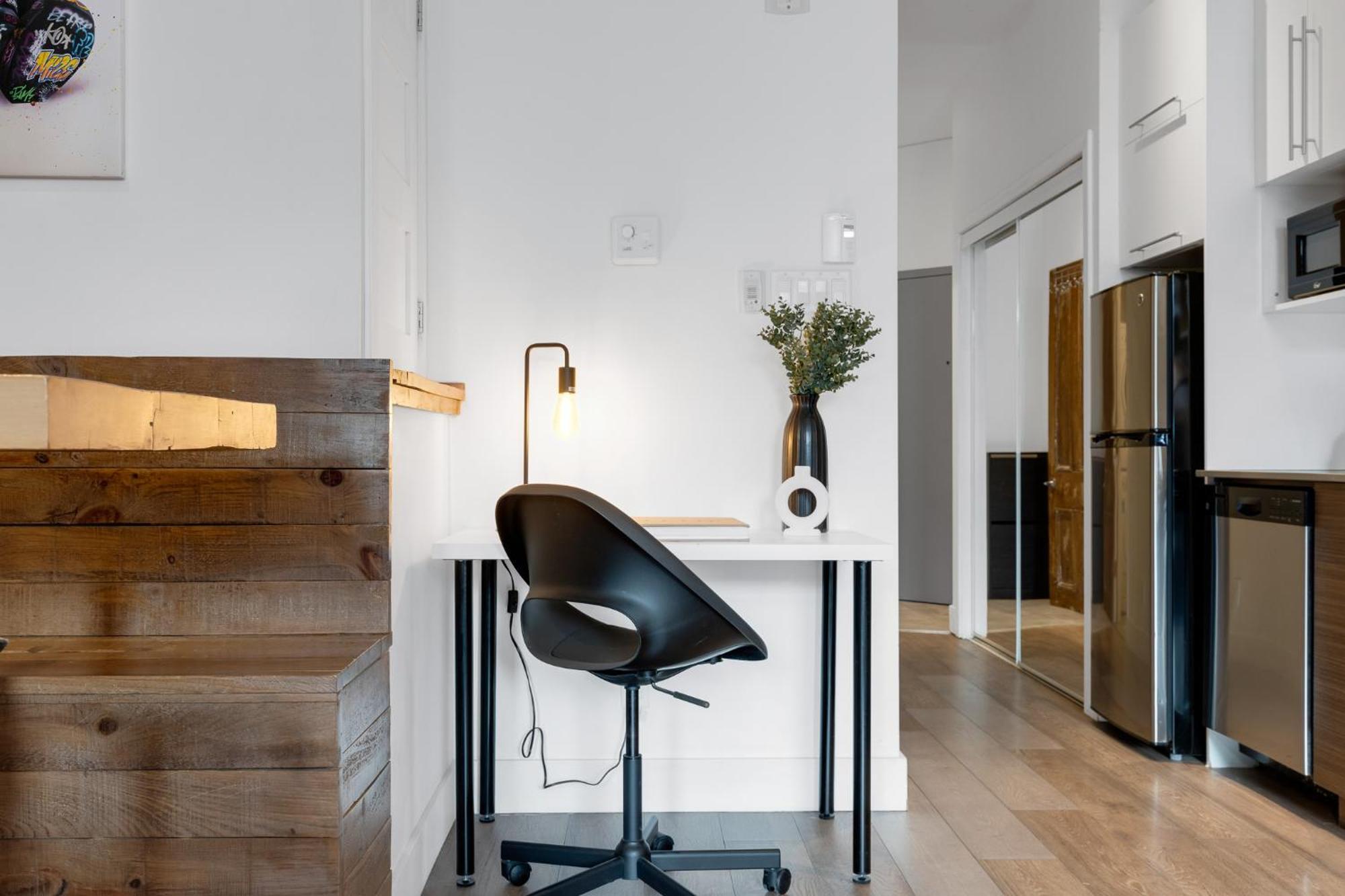 Liv Mtl Downtown Aparthotel Montreal Bagian luar foto